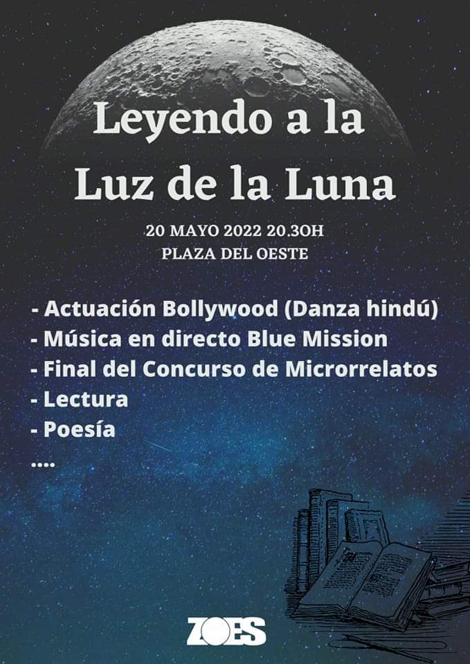 Plaza del Oeste Leyendo a la luz de la Luna Salamanca Mayo 2022