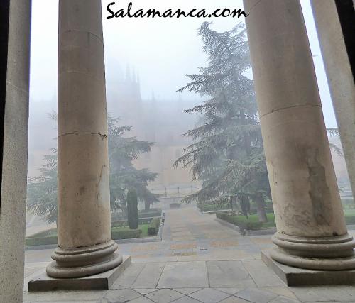 Salamanca, entre nieblas y columnas