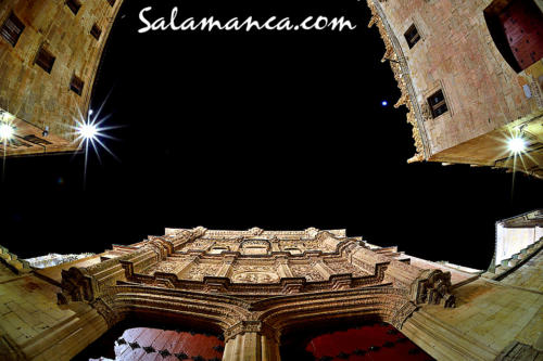 Salamanca, a los pies de su Universidad